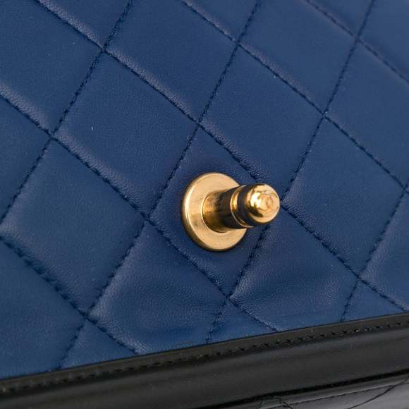 CHANEL CHANEL Handbags - Picture 10 of 15